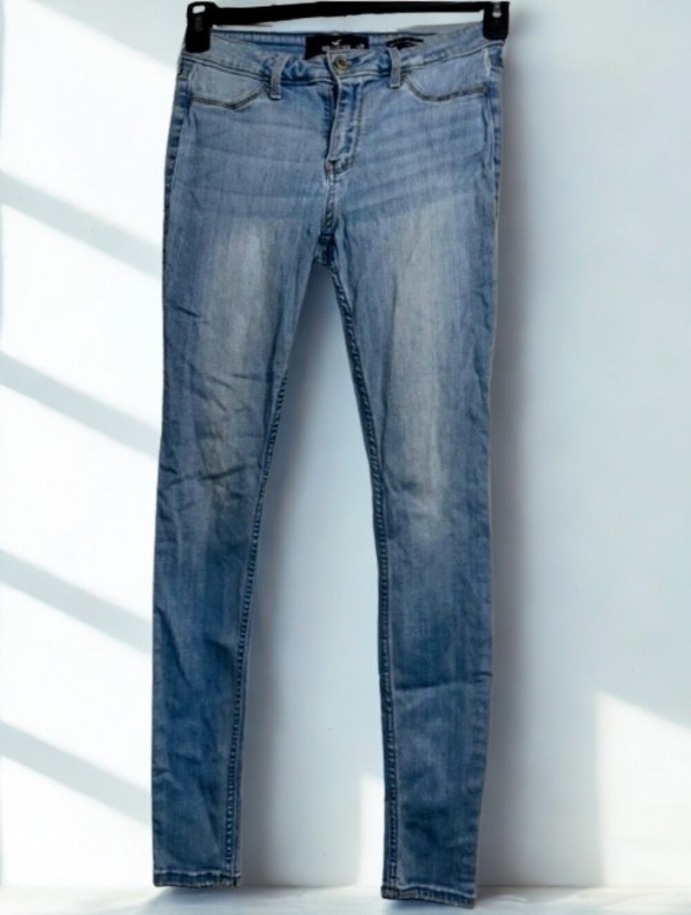 Women’s Hollister Low Rise Jeans Sz 28x30 7L
